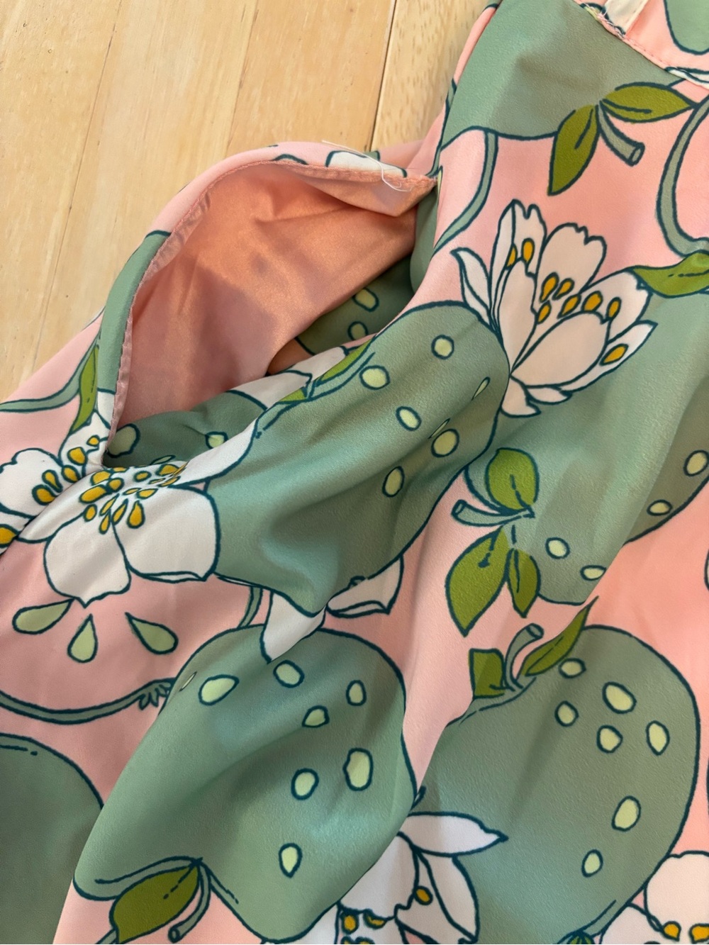 Modcloth Pink and Green Apple Skirt Size M - Picture 5 of 7